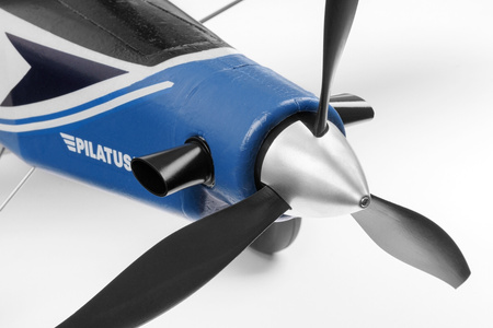 Pilatus PC-6 Porter 1500mm ARF (czerwony) | KAV02.8090 KAVAN