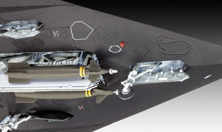 F-117A Nighthawk (Lockheed Martin) 1:72 | 03899 REVELL