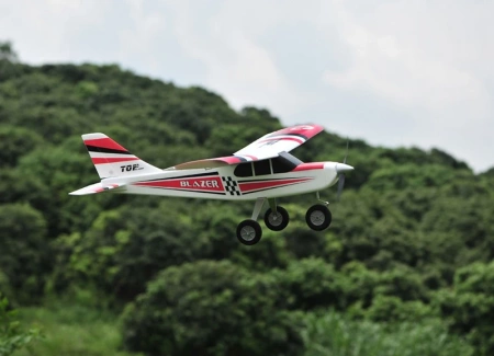 Blazer Cessna ARF (1280mm) | TOP0019D TOP RC HOBBY