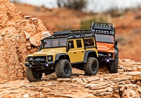 TRX-4M Land Rover Defender 1:18 Piaskowy TAN | 97054-1-TAN TRAXXAS