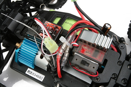 Monster Truck 1:16 EXM-16 Electric 4WD RTR 2,4 GHz (niebieski) - HIMOTO