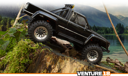 Venture18 1985 Toyota Hilux SR5 Brushed 1/18 (czarny) | 160800 HPI