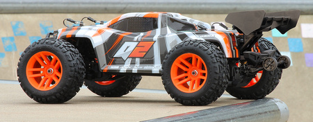 Maverick Quantum2 XT Stadium Truck 4WD 1/10 Pomarańczowy Samochód Zdalnie Sterowany Model RC | 150403