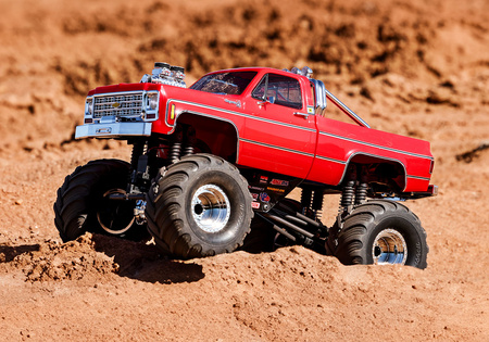 TRX-4MT 1979 Chevrolet K-10 1:18 (czerwony) | 98064-1-RED TRAXXAS