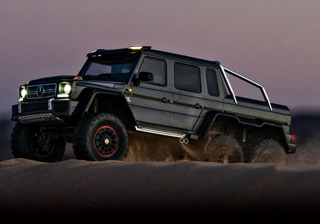 Traxxas TRX-6 Mercedes-Benz G 63 AMG 6X6 1:10 Czarny Model RC Samochód Zdalnie Sterowany | 88296-4-BLK