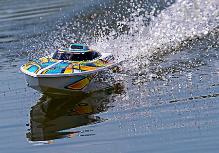 Motorówka Blast TQ RTR POMARAŃCZOWA - Traxxas