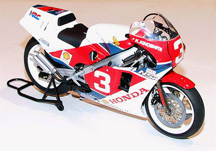 Honda NSR500 Factory Color 1:12 | Tamiya 14099