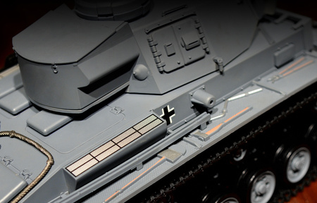 Czołg Zdalnie Sterowany German Panzerkampfwagen III PzKpfw III Ausf.L.SD.KFZ.141-1 1:16 RTR 2,4Ghz Model RC | 3848-1U HENG LONG