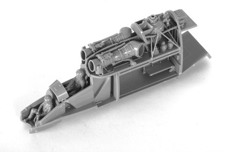 Soviet attack helicopter MIL MI-24 V/VP Hind E 1:72 | Zvezda 7293