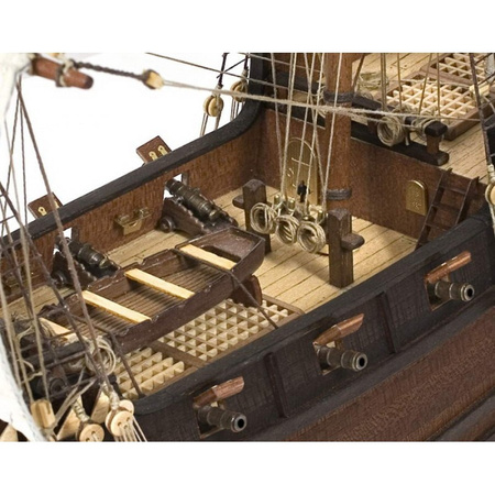 ŻAGLOWIEC / BUKANIER Z KARAIBÓW 1:100 | 12002 OCCRE