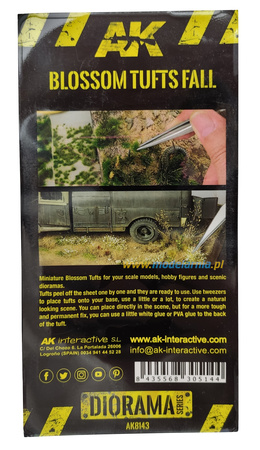 Kępki opadniętych kwiatów | AK8143