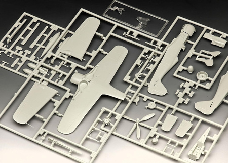 Focke Wulf Fw 190 F-8 1:72 | 03898 REVELL