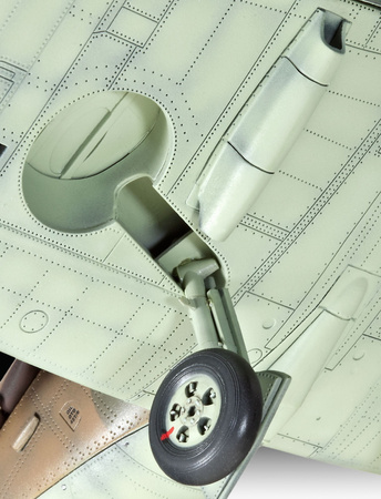 Supermarine Spitfire Mk.IIa 1:32 | 03986 REVELL