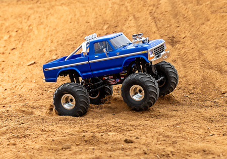 TRX-4MT 1979 Ford F-150 1:18 (niebieski) | 98044-1-BLUE TRAXXAS
