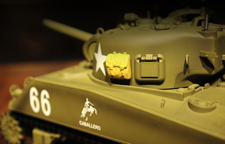 Czołg Zdalnie Sterowany U.S. Medium Tank M4A3 Sherman 1:16 RTR 2,4Ghz Model RC | 3898-1B HENG LONG