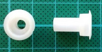 Plastikowa tuleja montażowa pod śrubę M4 - GS03